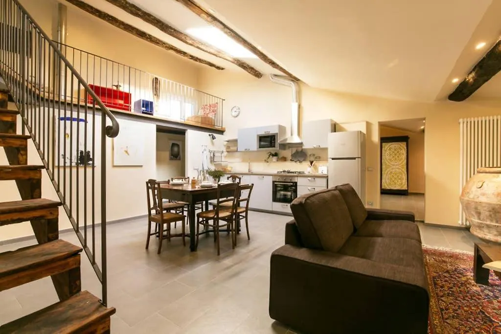 Attico Con Altana: Incanto E Relax Siena Apartment